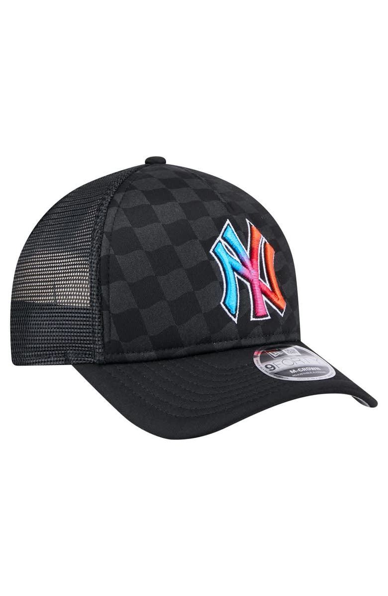 New Era Men's New Era Black New York Yankees Gradient 9FORTY A-Frame M-Crown Trucker Adjustable Hat, Alternate, color, Black