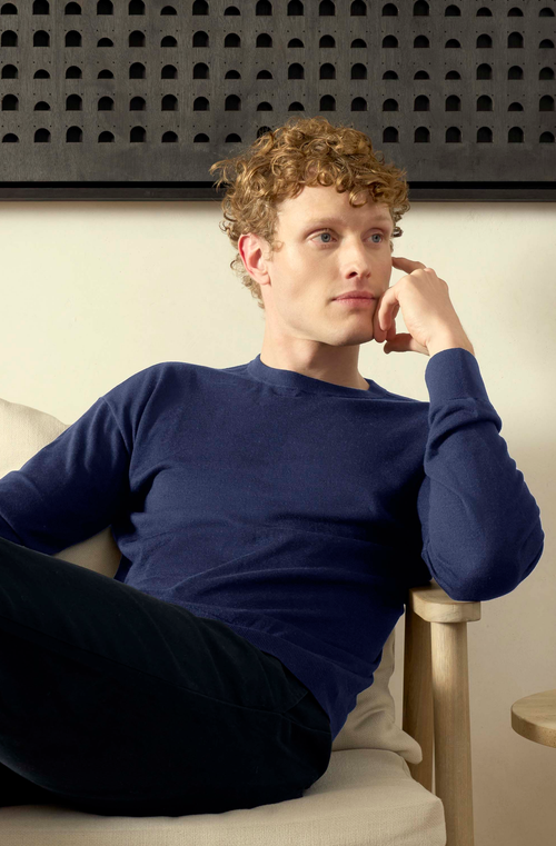Italic Matthias Featherlight Crewneck Sweater In Navy