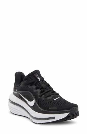 Air Winflo 12 Running Shoe
