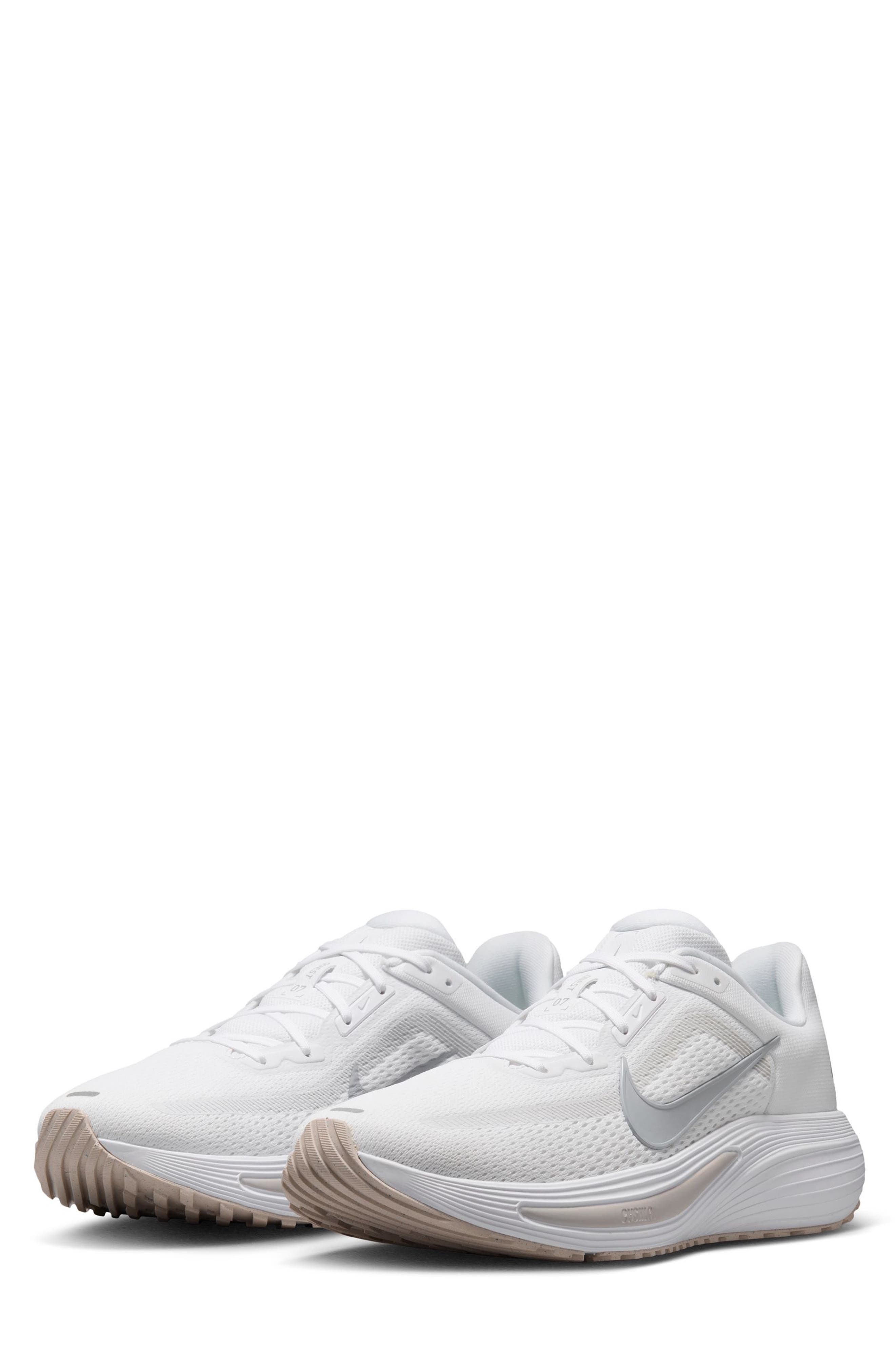 Quest 7 Running Shoe