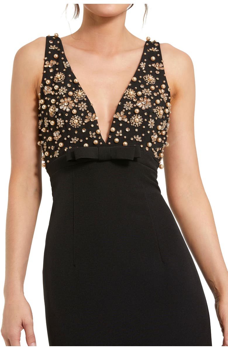 Mac Duggal Petite Crepe Sleeveless Beaded V Neck Gown With Bow, Alternate, color, Black