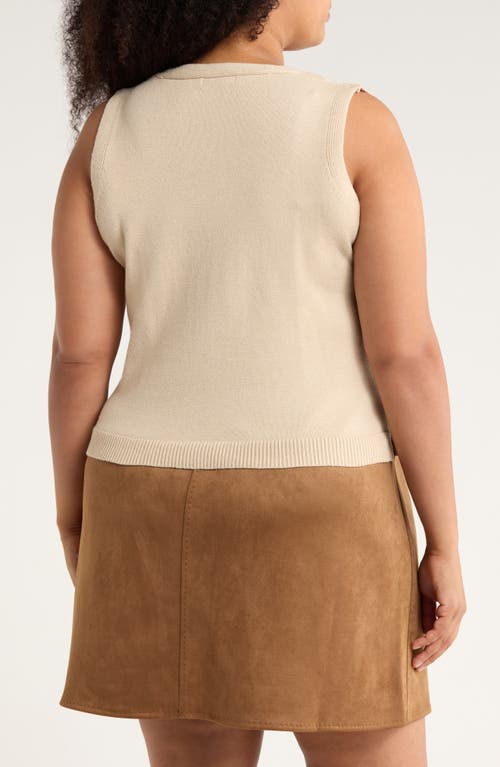 Max Studio V-neck Sweater Vest In White