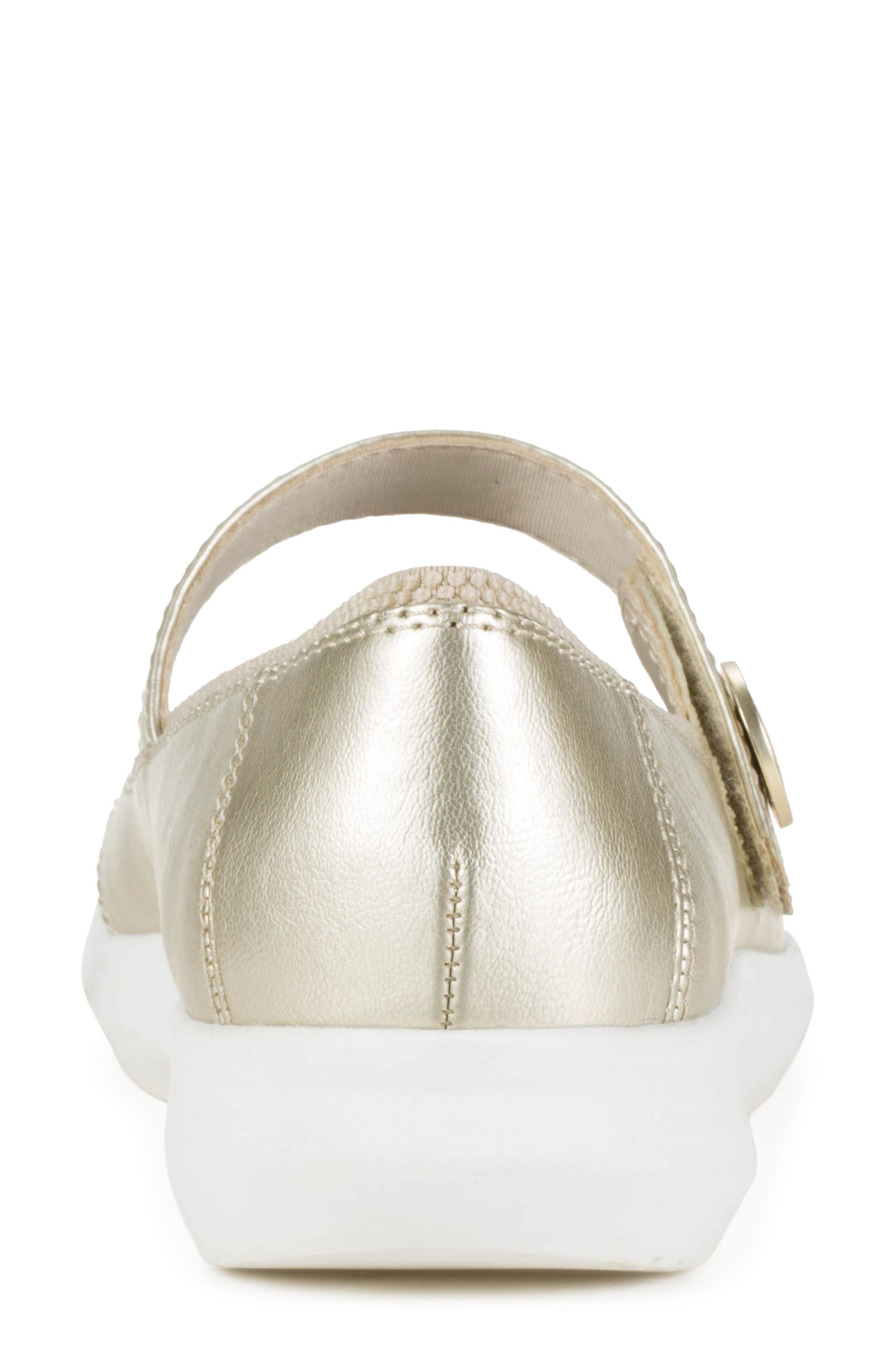 Whitnie Block Heel Sandal, Alternate, color, CHAMPAGNE