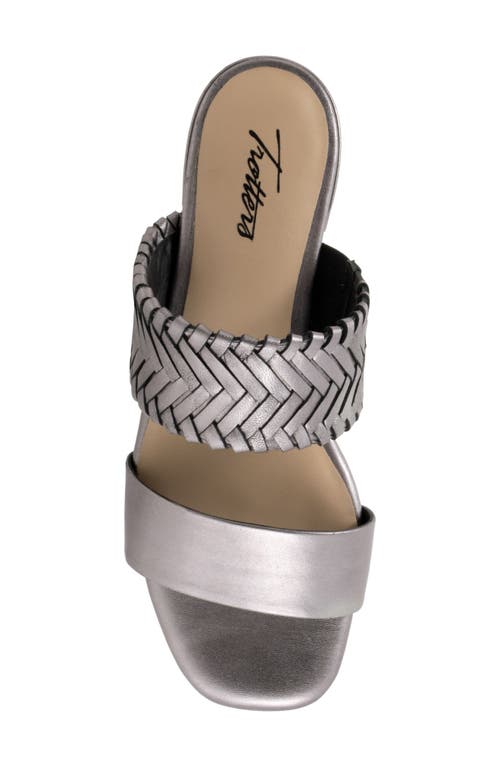 Trotters Nalane Slide Sandal In Gray