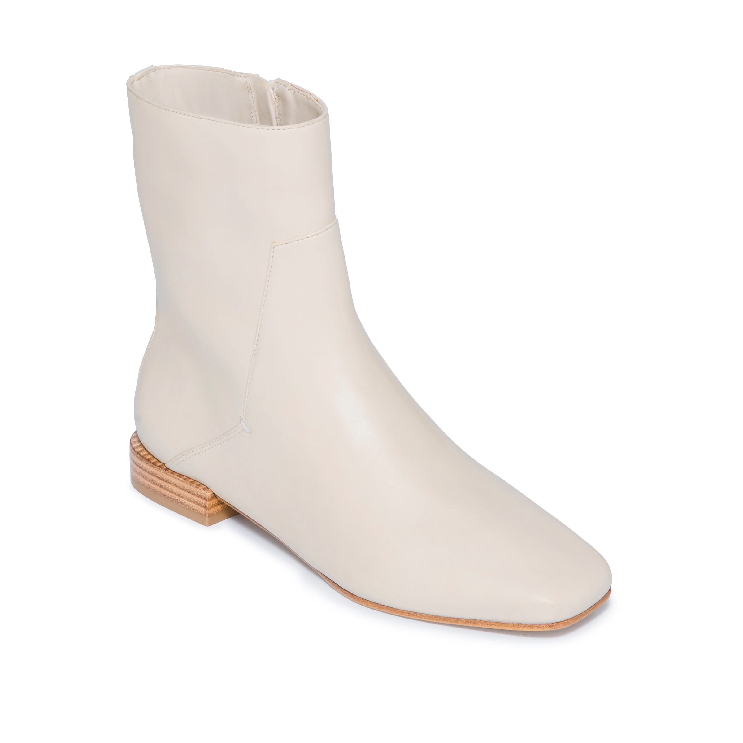 Bernardo Footwear Pierce Ankle Bootie in Eggshell 