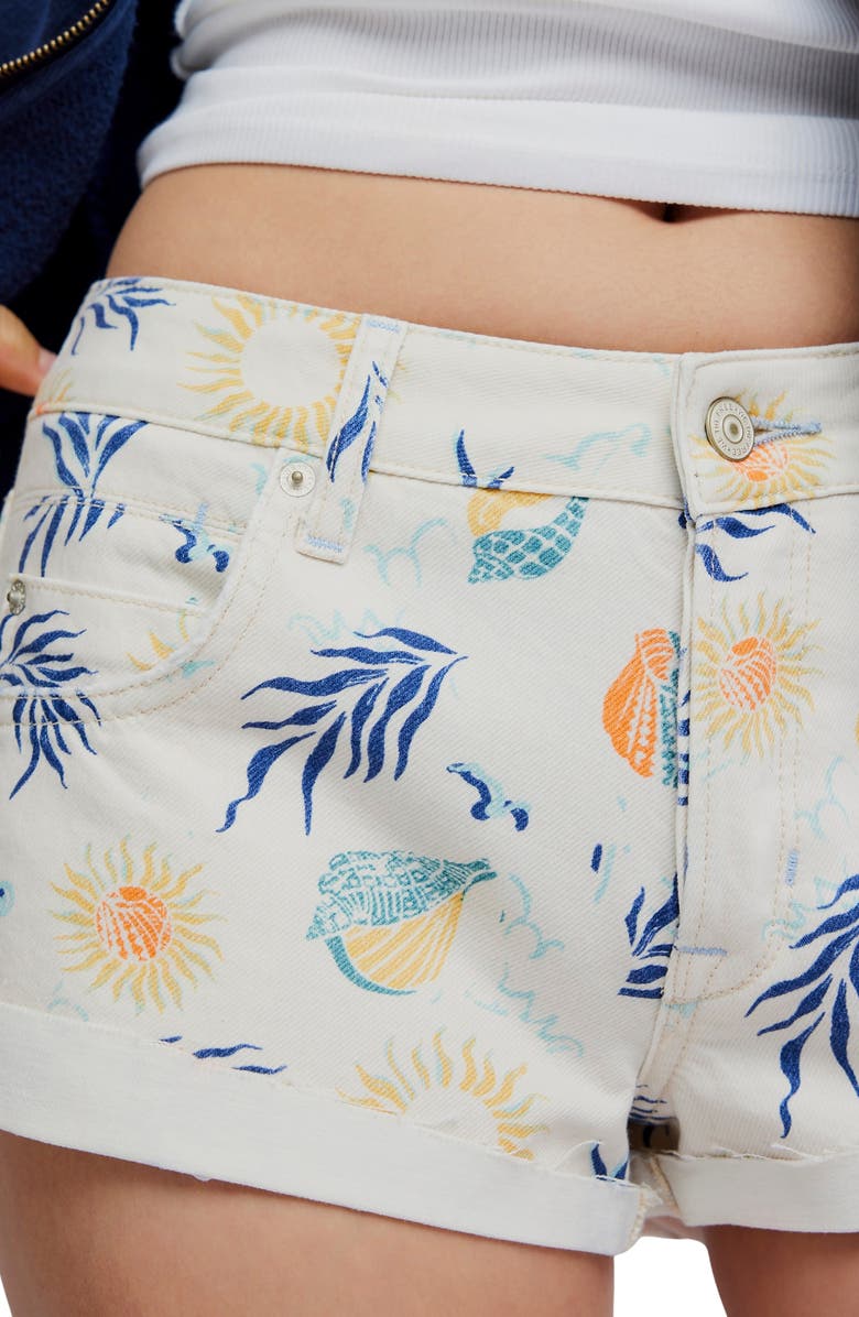 Free People Cali Print Cuffed Shorts, Alternate, color, Havana Combo