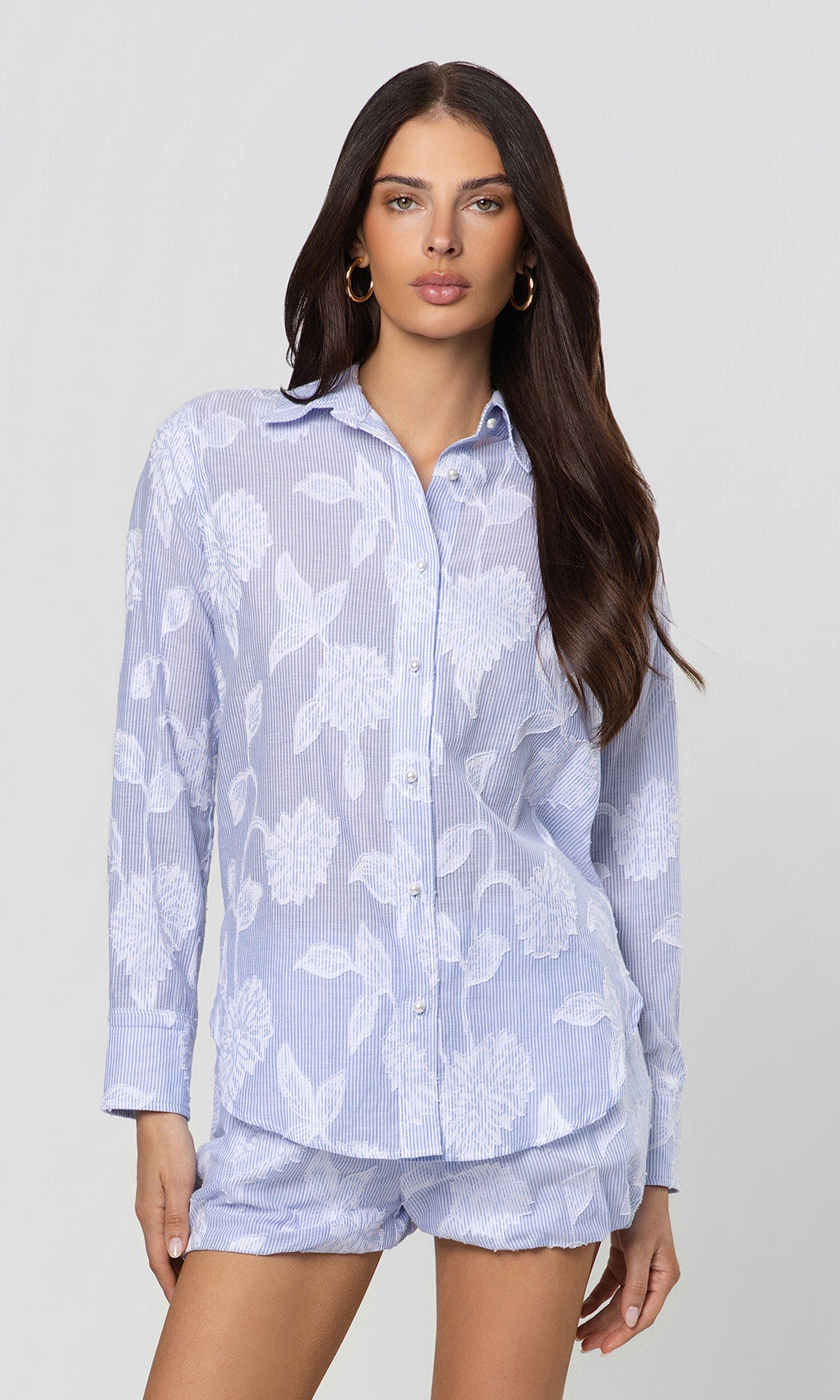 selected Light Blue/White
