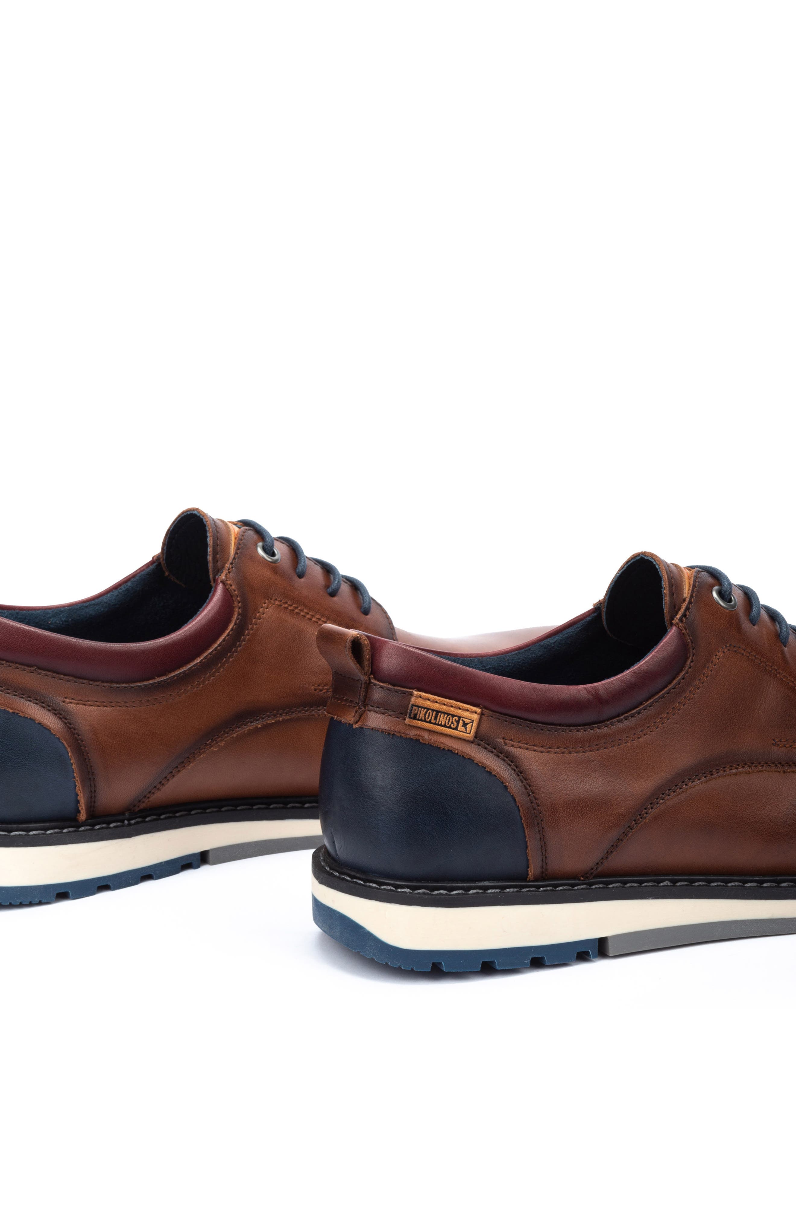 PIKOLINOS Berna Wingtip Oxford, Alternate, color, Cuero