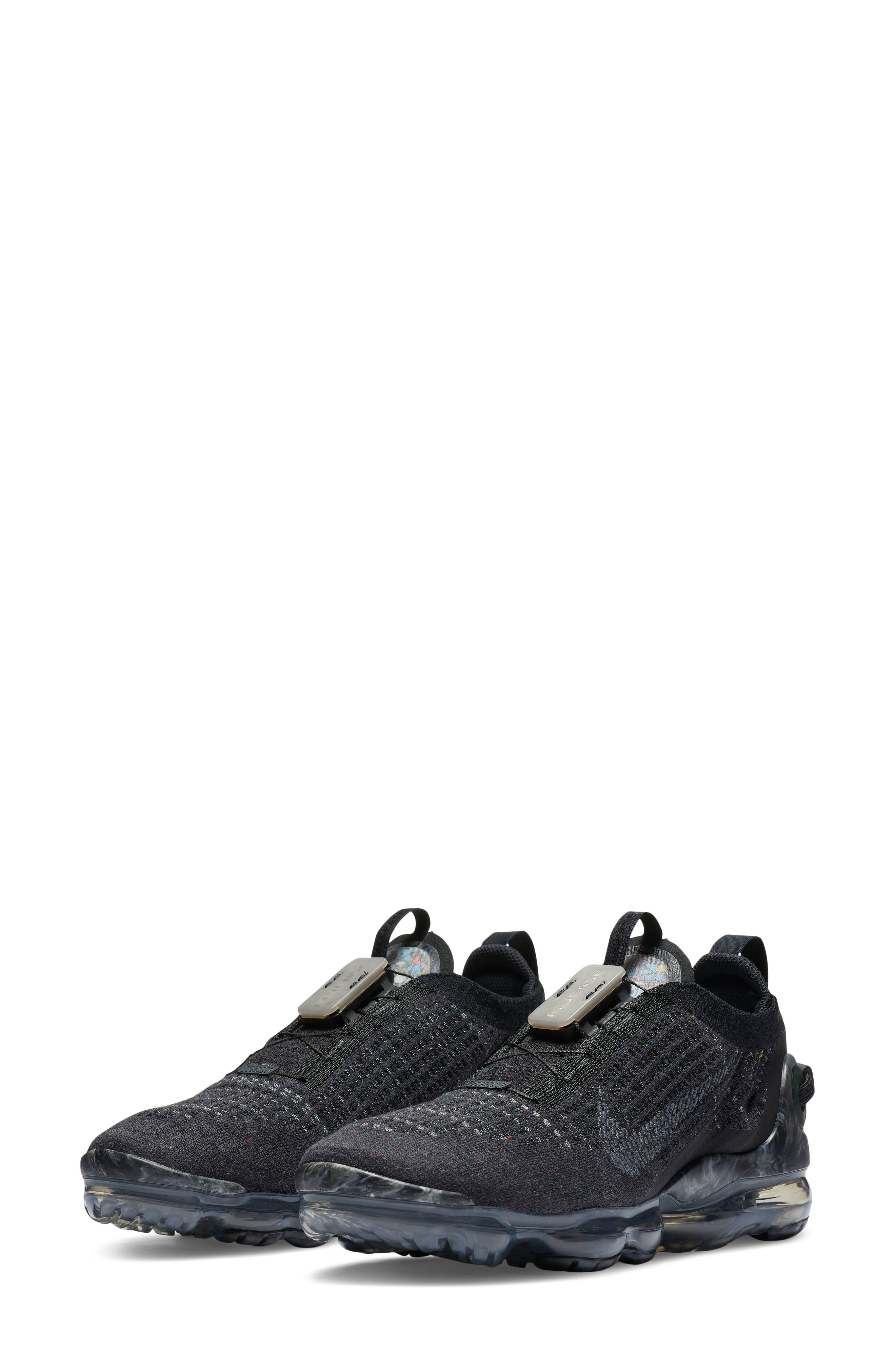 Nike Air VaporMax 2020 Flyknit Sneaker, Main, color, 