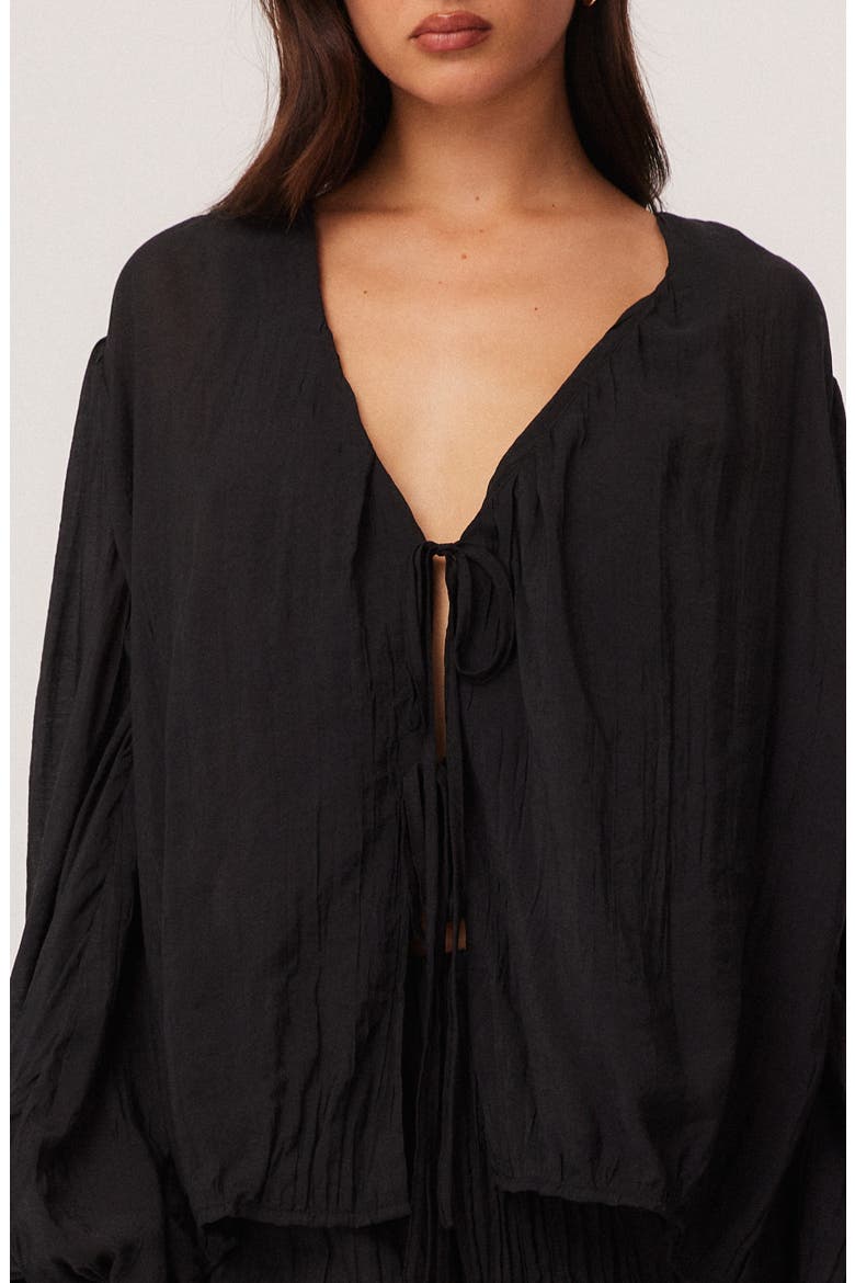 Brandi Oversize Crinkle Tie Front Top, Alternate, color, BLACK