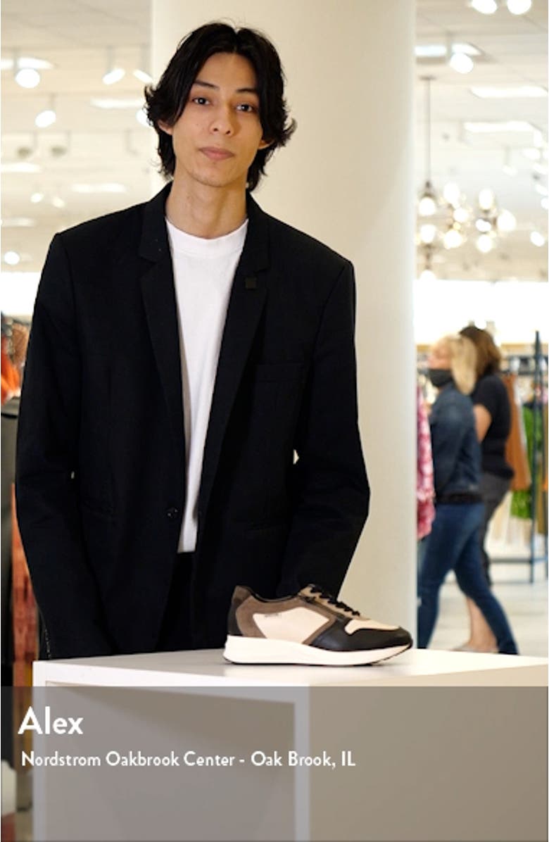 Kim Sneaker, sales video thumbnail