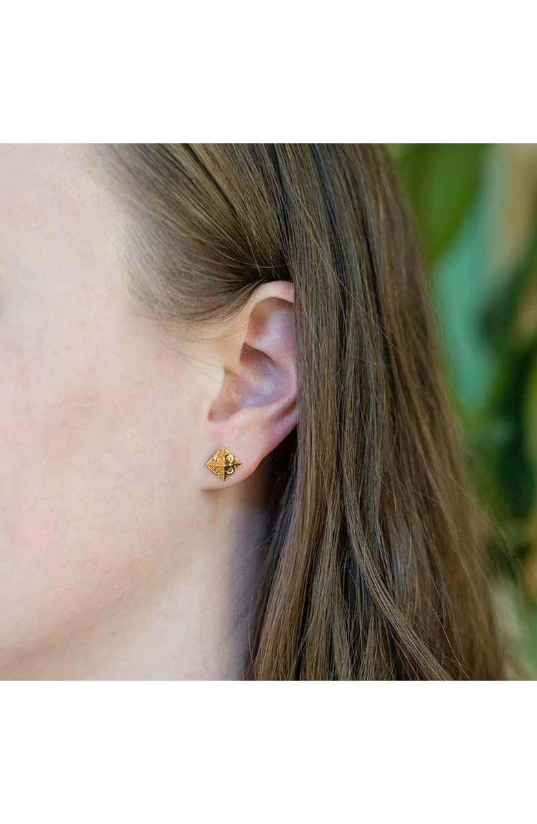 Astor & Orion Pyramid Studs Gold, Alternate, color, Gold