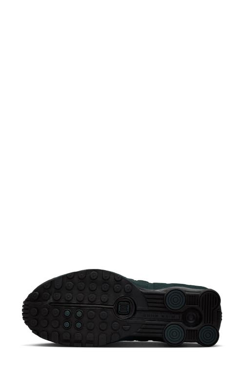 Nike Shox R4 Sneaker In Black