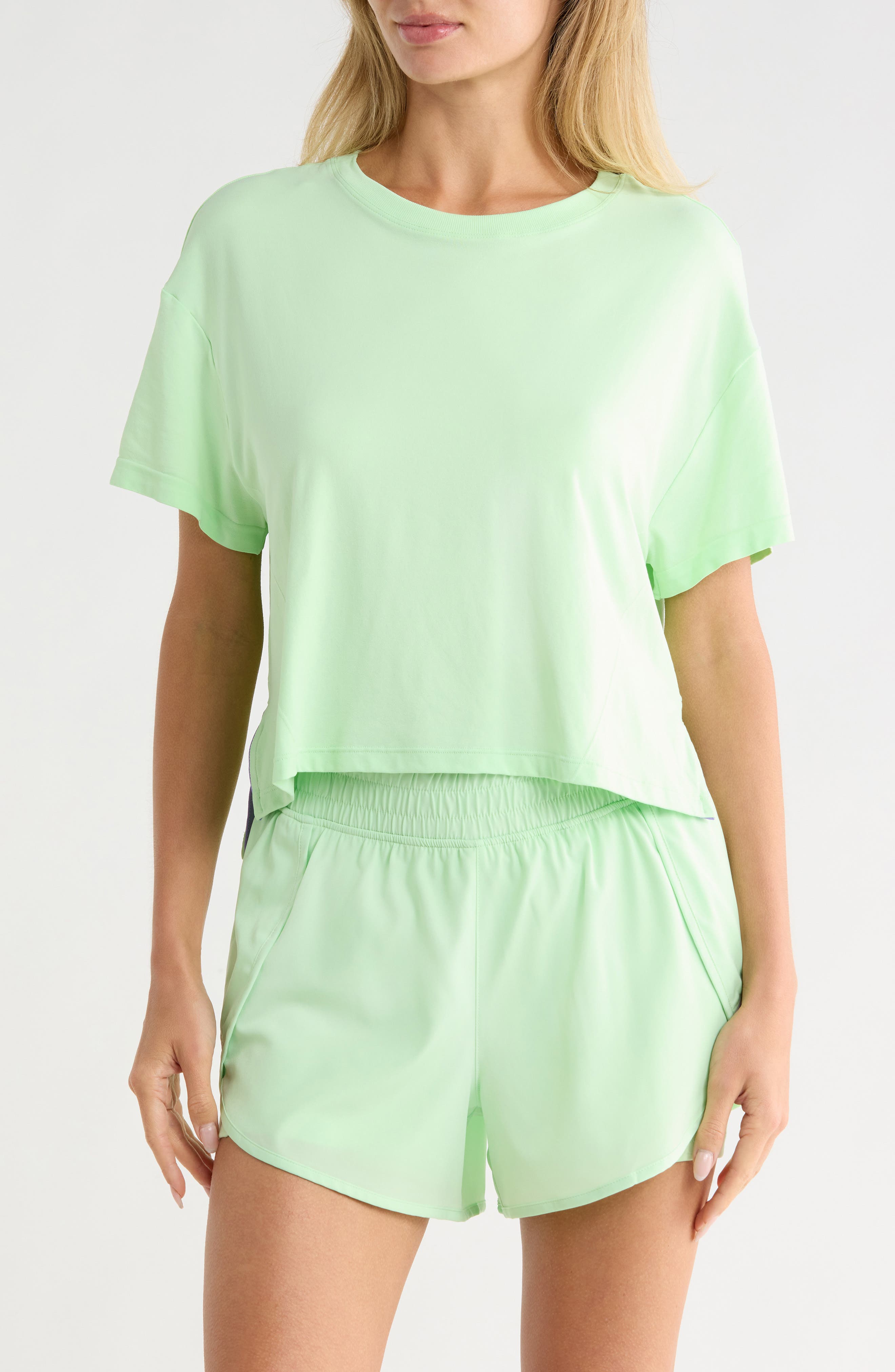 90 DEGREE BY REFLEX Seamless Echo High-Low Crop T-Shirt