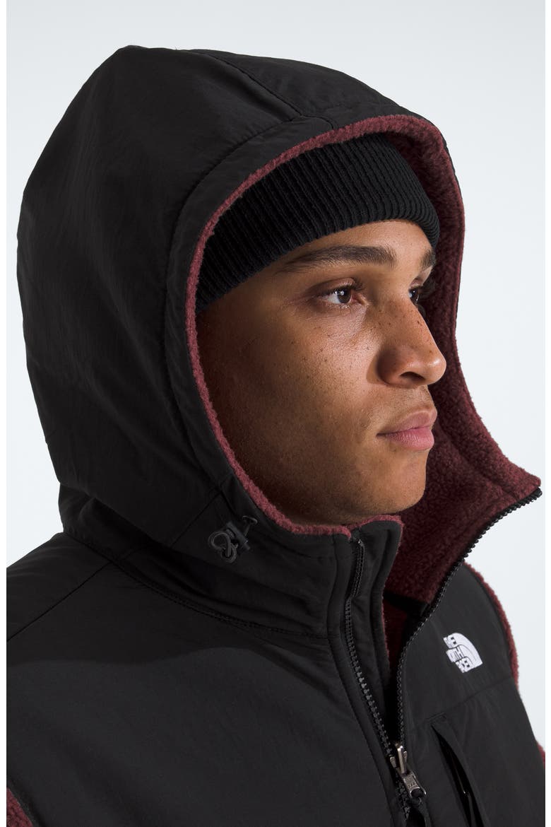 Retro Denali Hooded Jacket, Alternate, color, SUMAC/ TNF BLACK