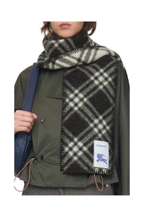 Burberry Vintage Check Wool Scarf In Black