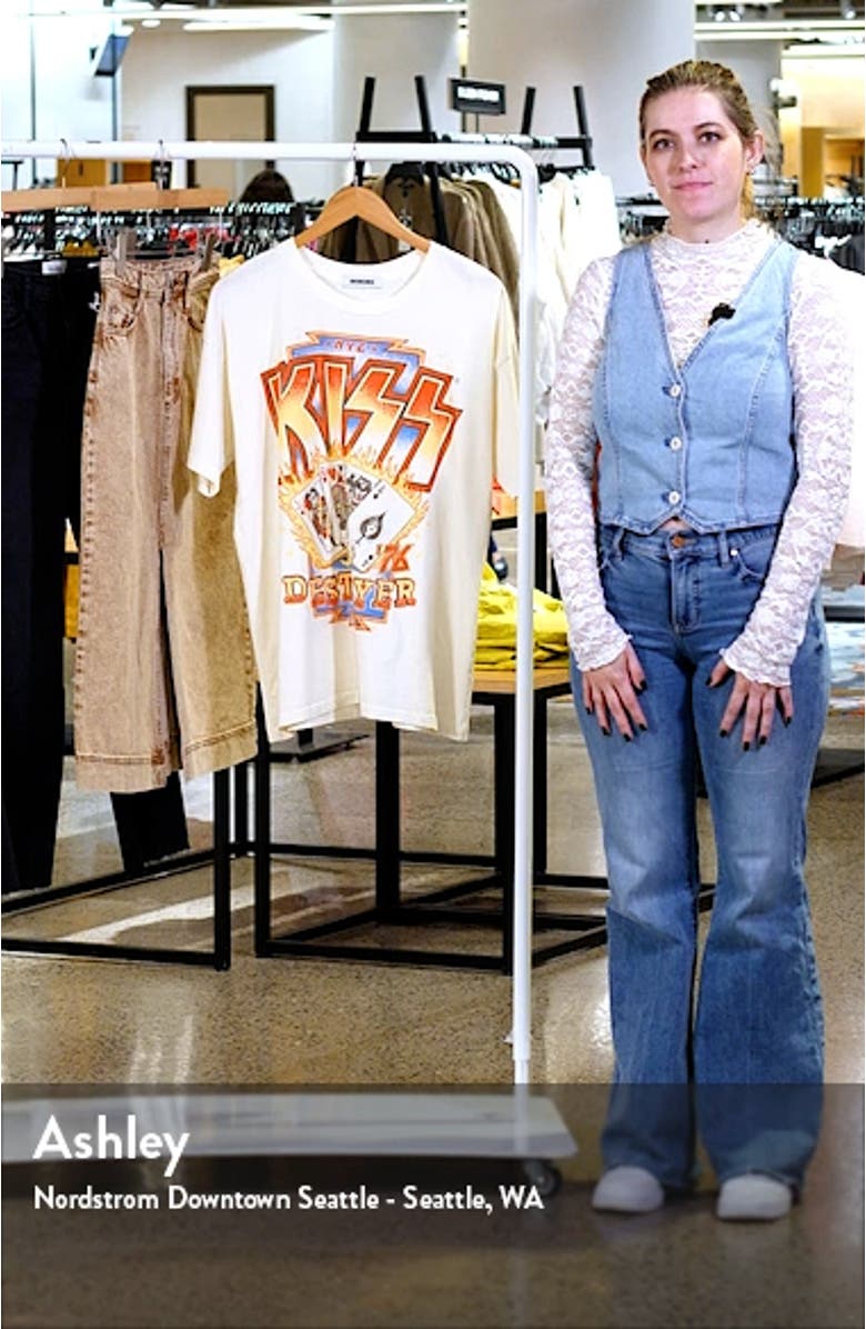 Kiss Destroyer Cotton Graphic T-Shirt, sales video thumbnail