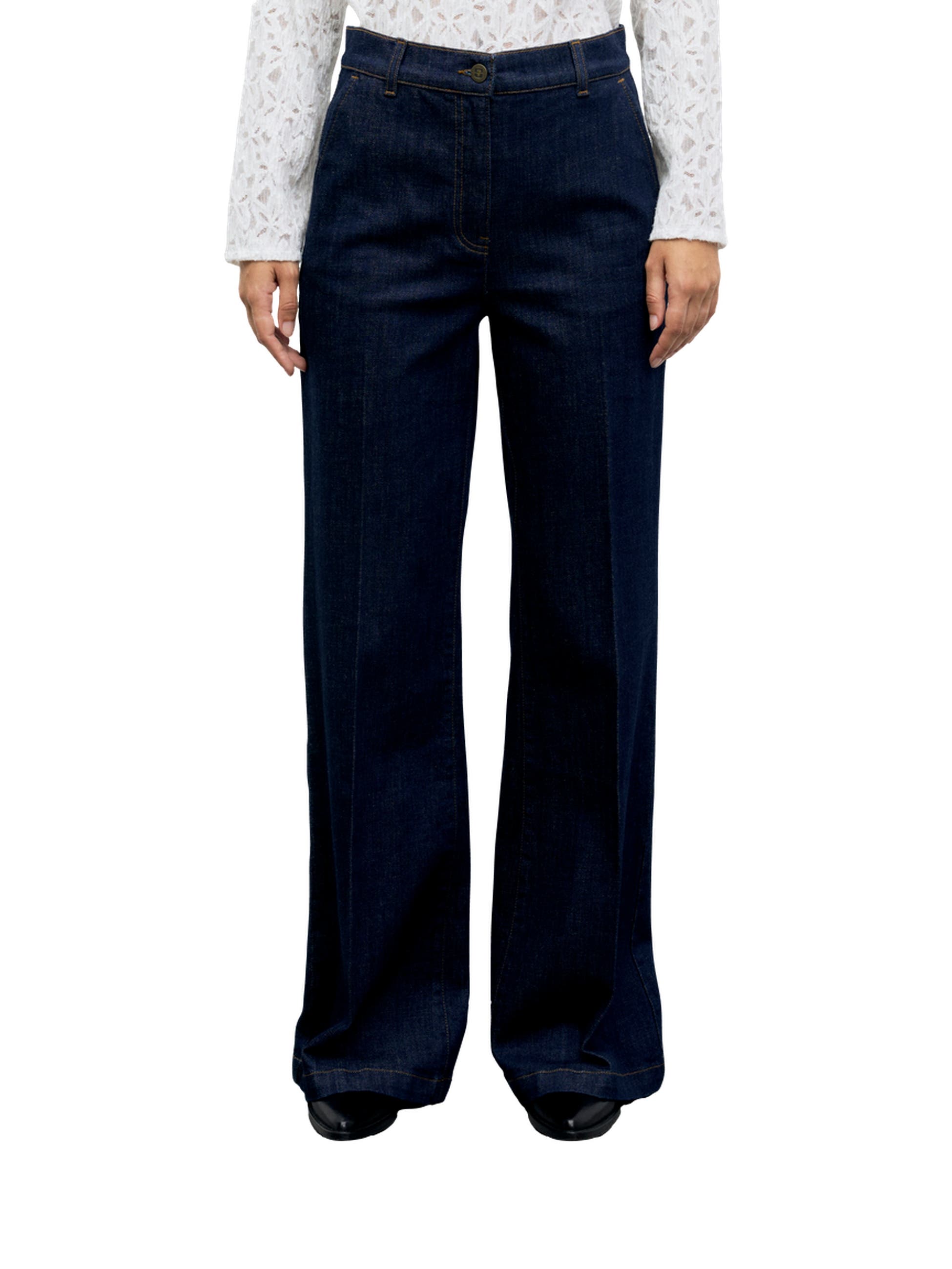 selected Jeans