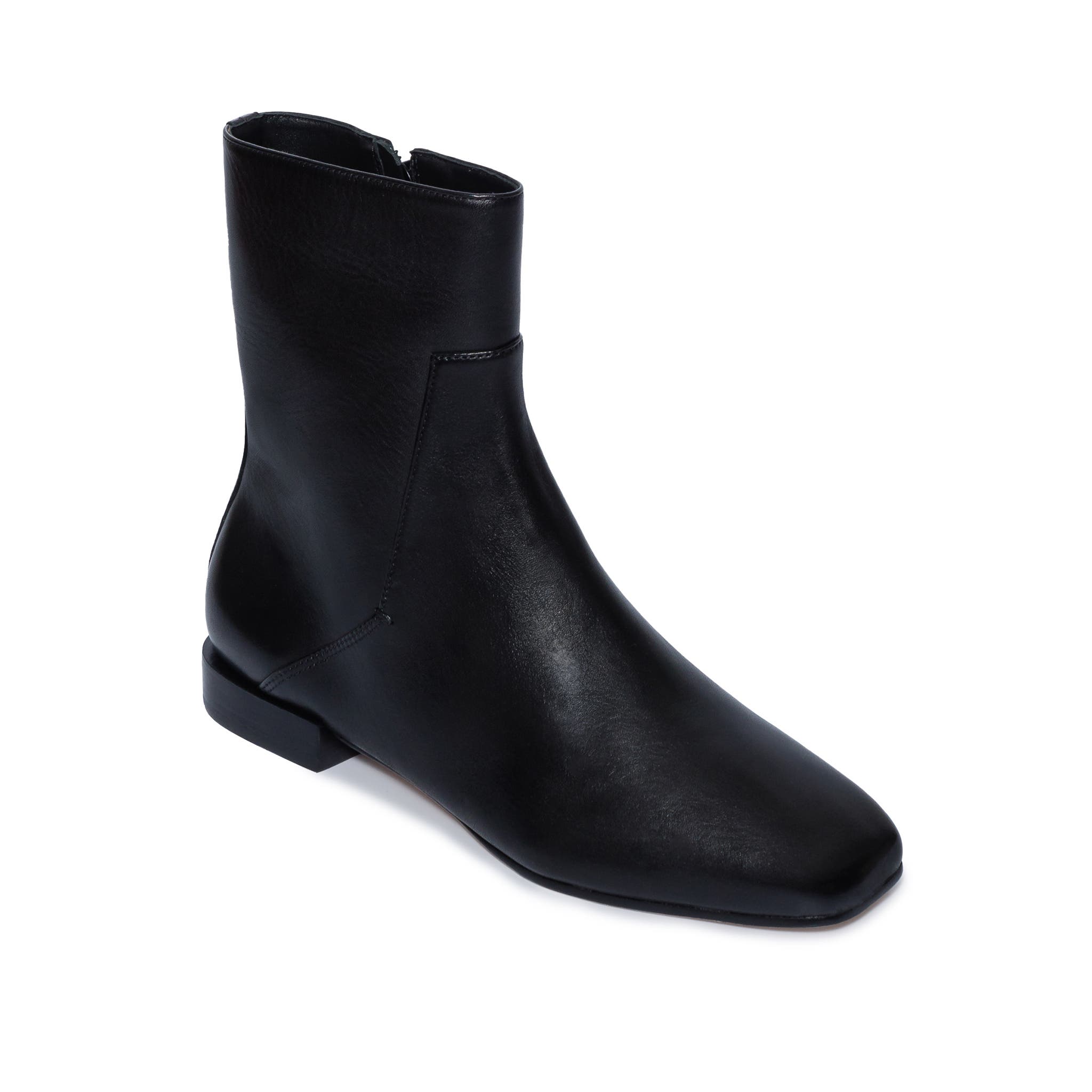 Bernardo Footwear Pierce Ankle Bootie in Black 