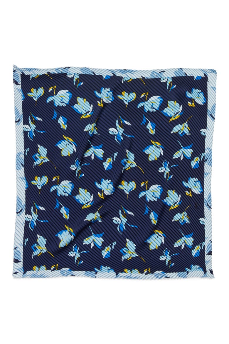 Pleated Scarf, Alternate, color, NAVY COMBO