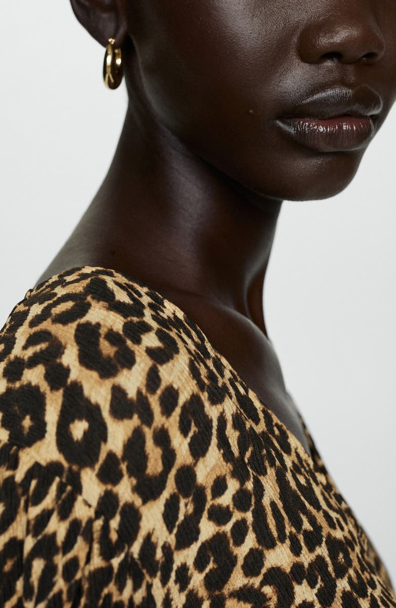 MANGO V-Neck Crepe Top, Alternate, color, 