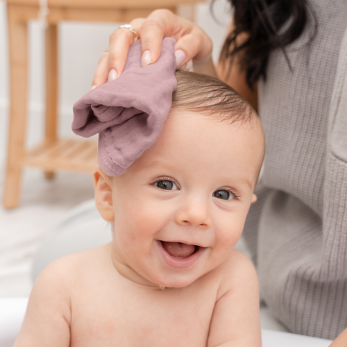 Comfy Cubs Muslin Washcloths In Pink