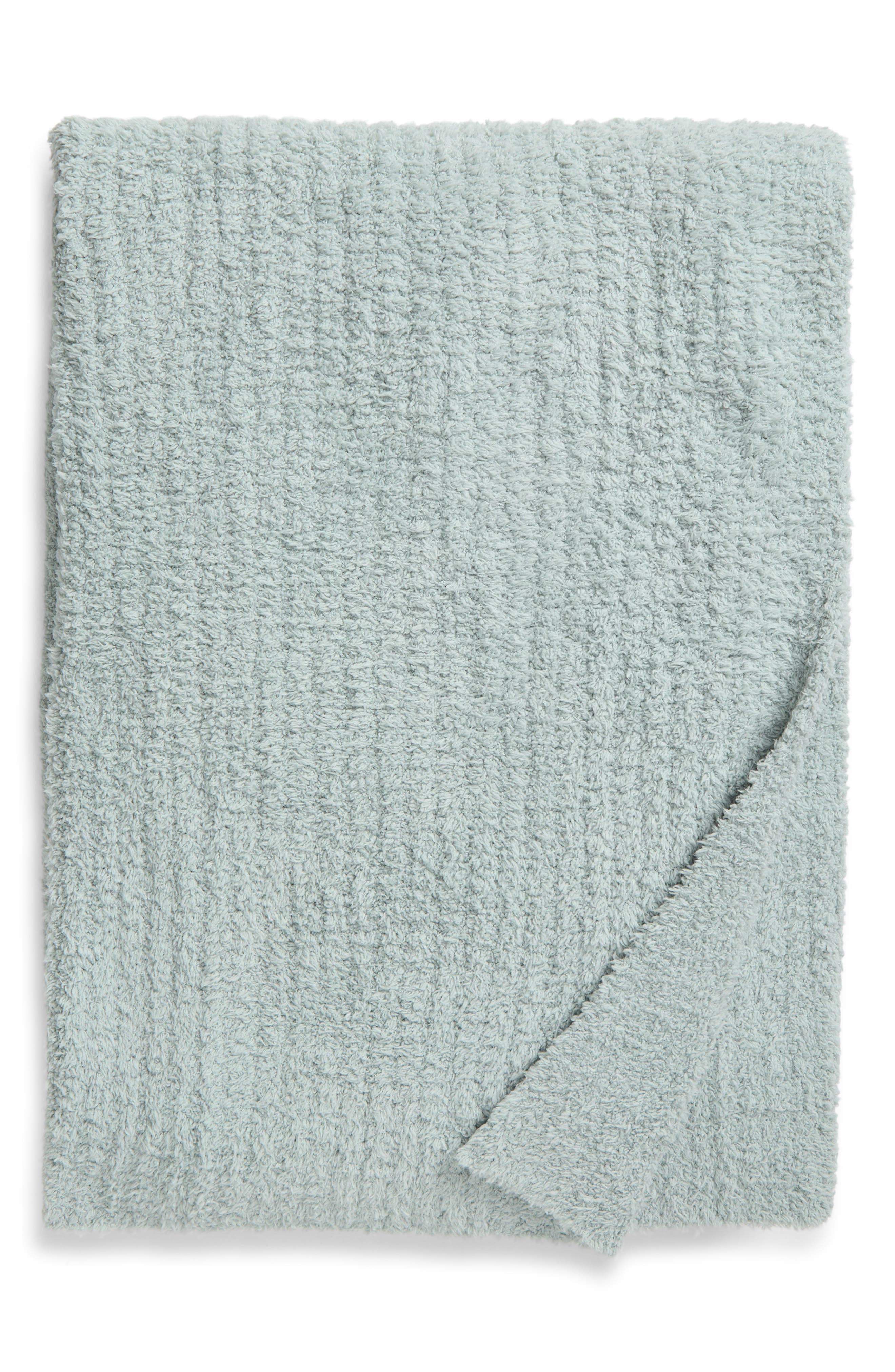 SEAFOAM GREEN