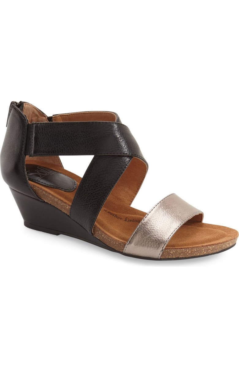 Söfft 'Vallar' Wedge Sandal, Main, color,