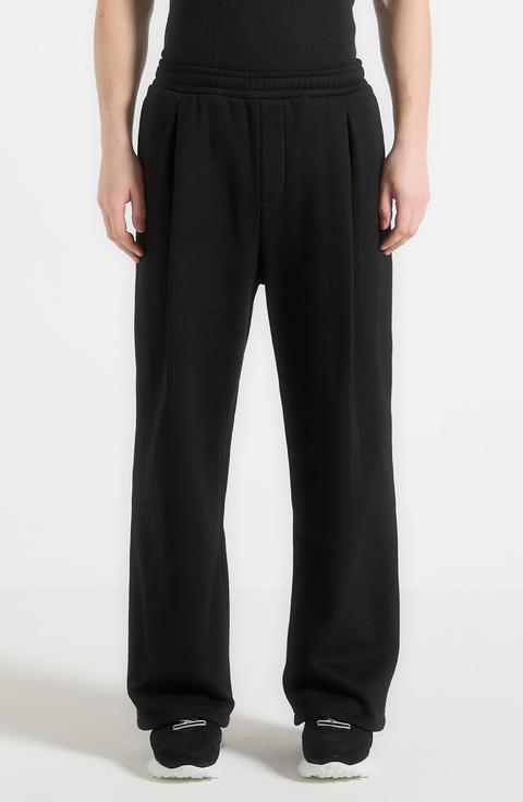 Cyril Box Pleated Relaxed Jogger