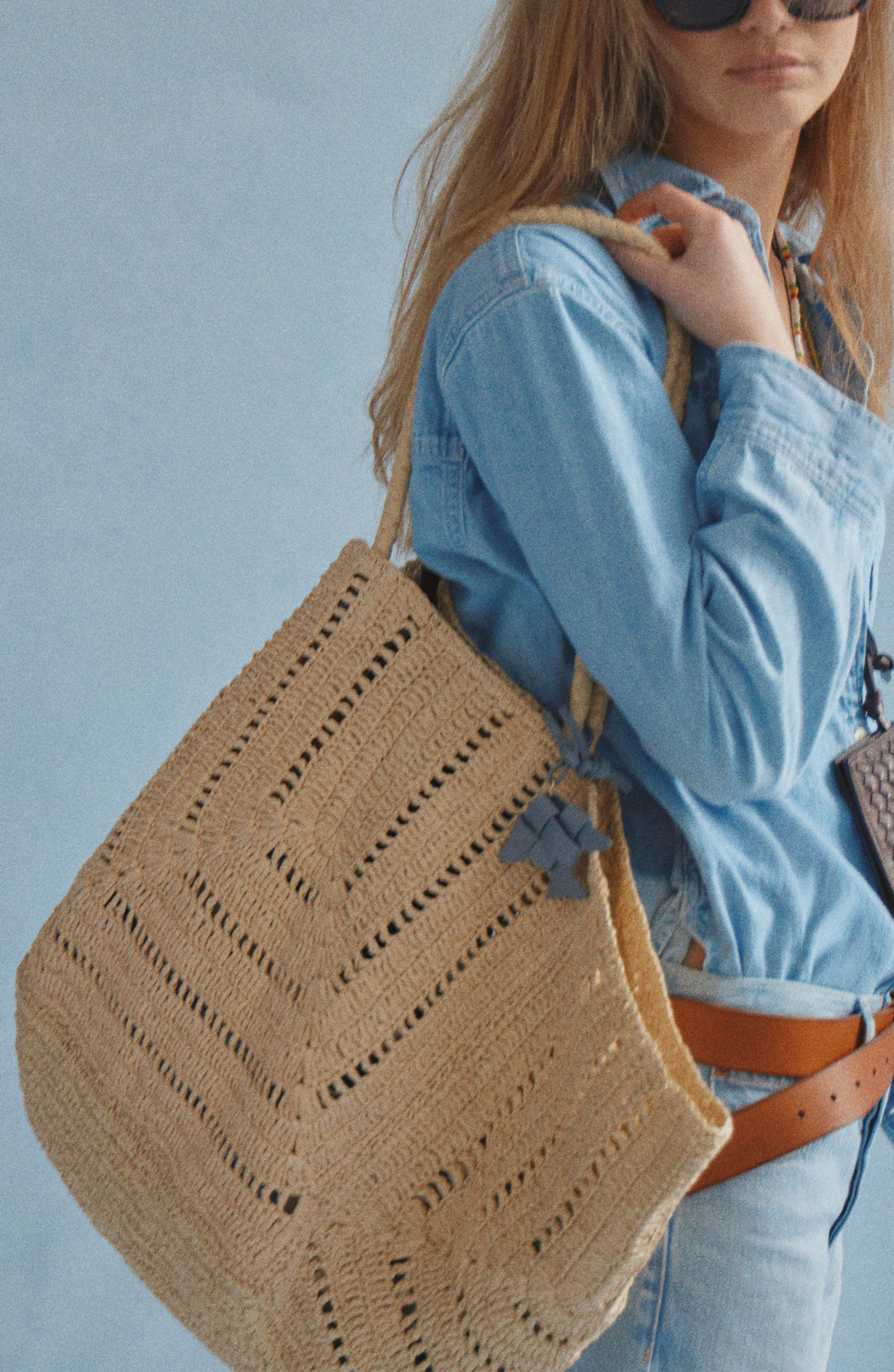 The Eyelet Raffia Shopper Tote, Alternate, color, NATURAL