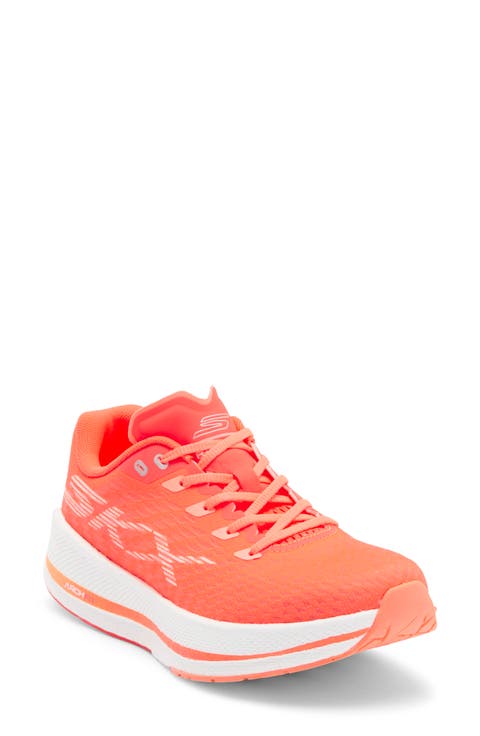 GO RUN Razor 5 Running Shoe (Women)