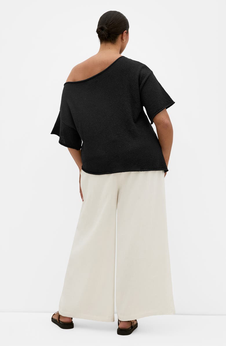 City Chic One-Shoulder Top, Alternate, color, Black