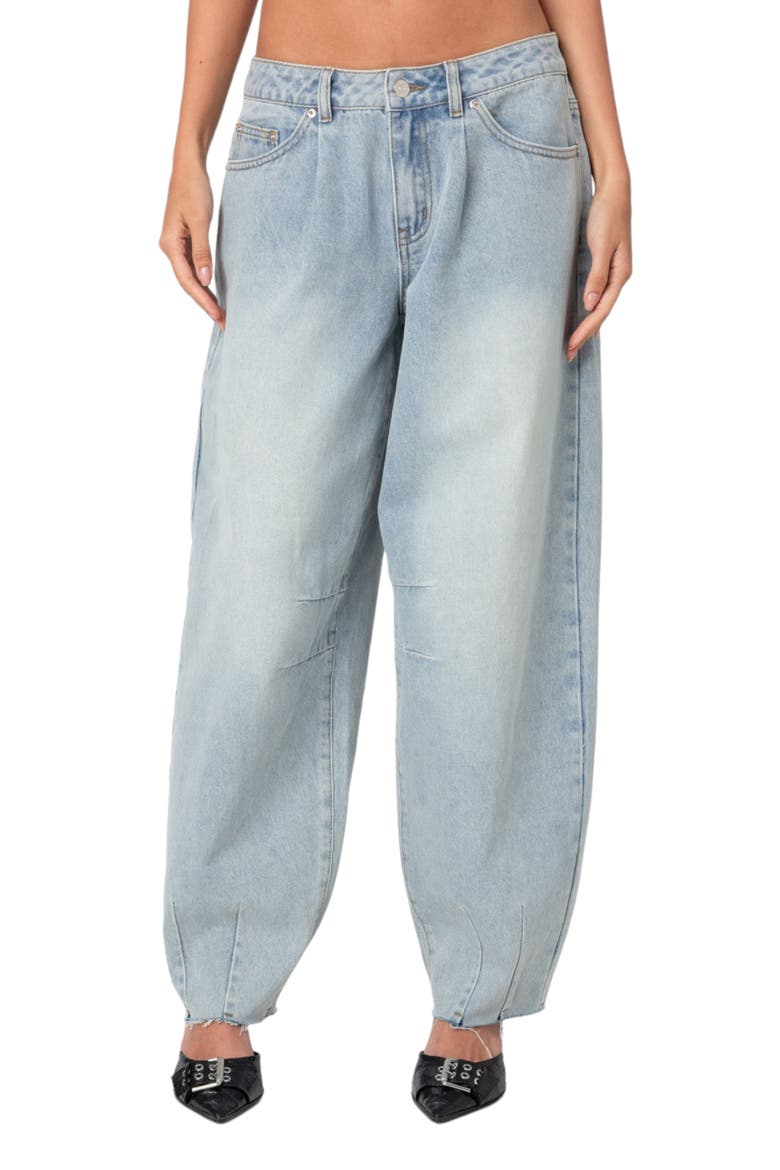 Baggy Low Rise Raw Hem Balloon Leg Jeans, Main, color, LIGHT-BLUE