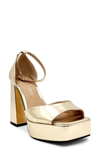 Chelsea Crew Chaser Platform Pump In Gold Pu