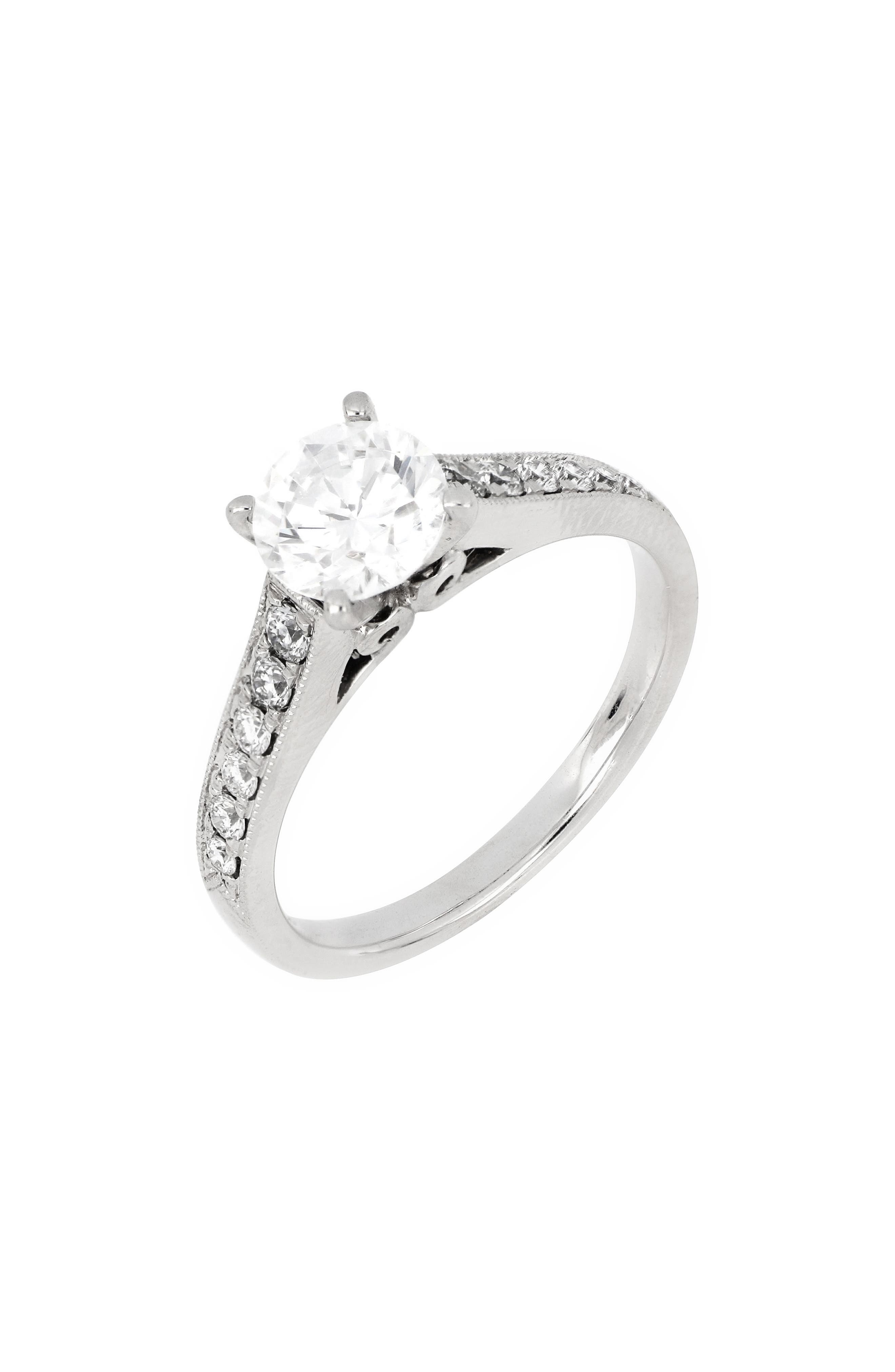 selected WHITE GOLD