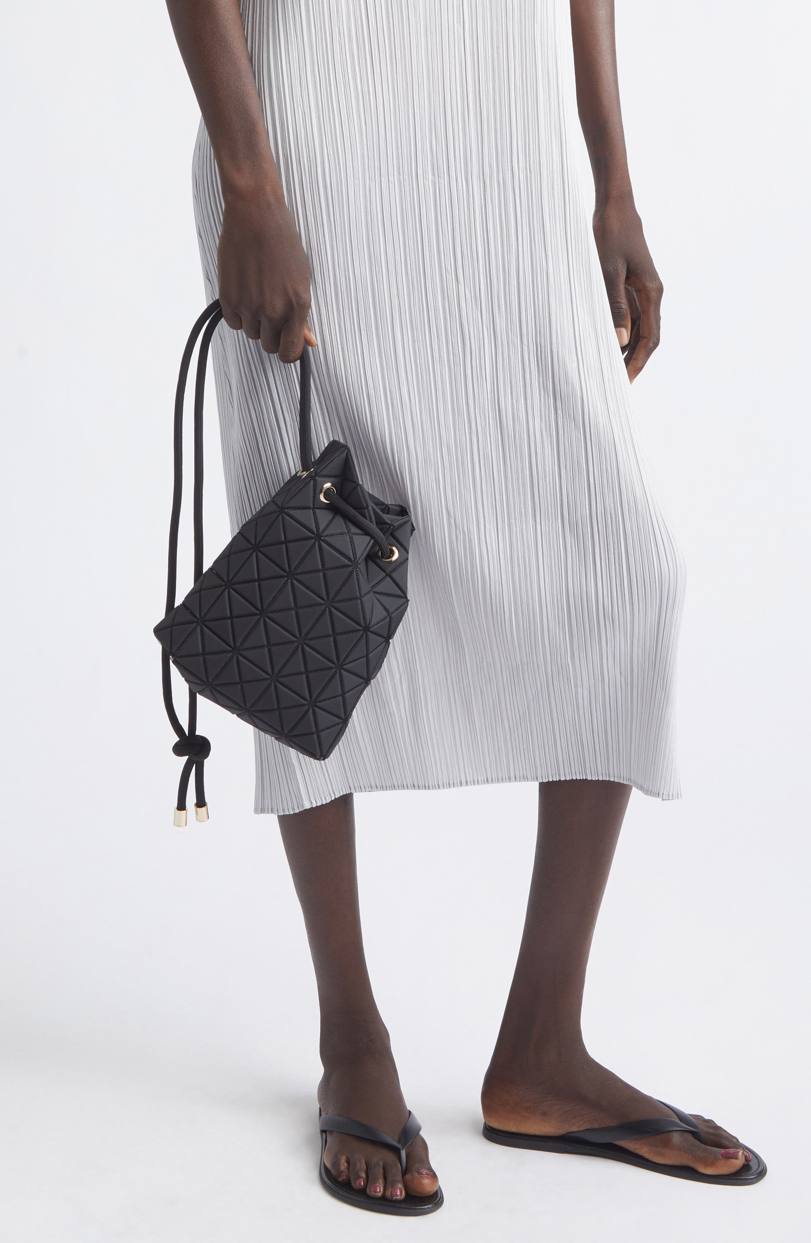 Wring Clay Crossbody Bag, Alternate, color, BLACK