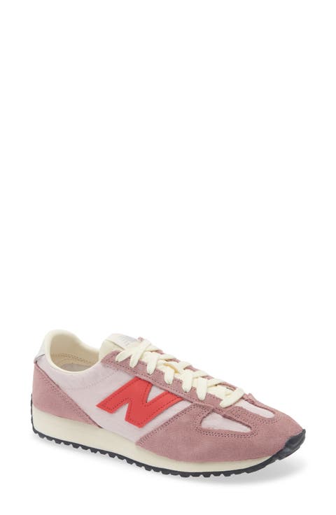 Gender Neutral 471 Sneaker