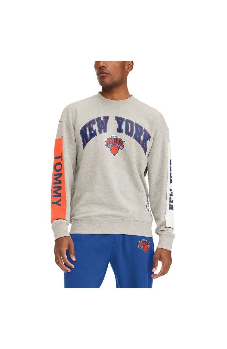 TOMMY JEANS Men's Tommy Jeans Gray New York Knicks James Patch Pullover Sweatshirt, Main, color, Gray