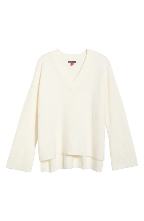 Vince Camuto High-low V-neck Sweater In Neutral