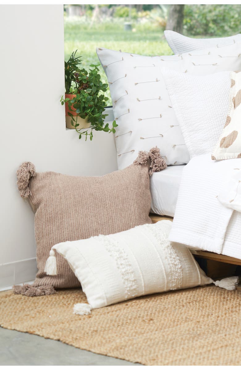 carol
frank Barton Cotton Woven Throw Pillow with Tassels - Insert Included, Alternate, color, White