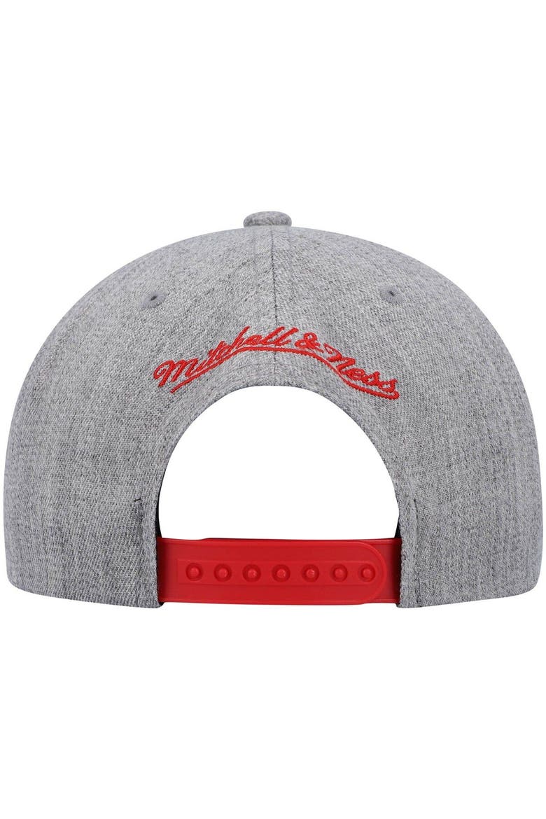 Men's Mitchell & Ness Heathered Gray Chicago Bulls Hardwood Classics Team 2.0 Snapback Hat, Alternate, color, Heather Gray