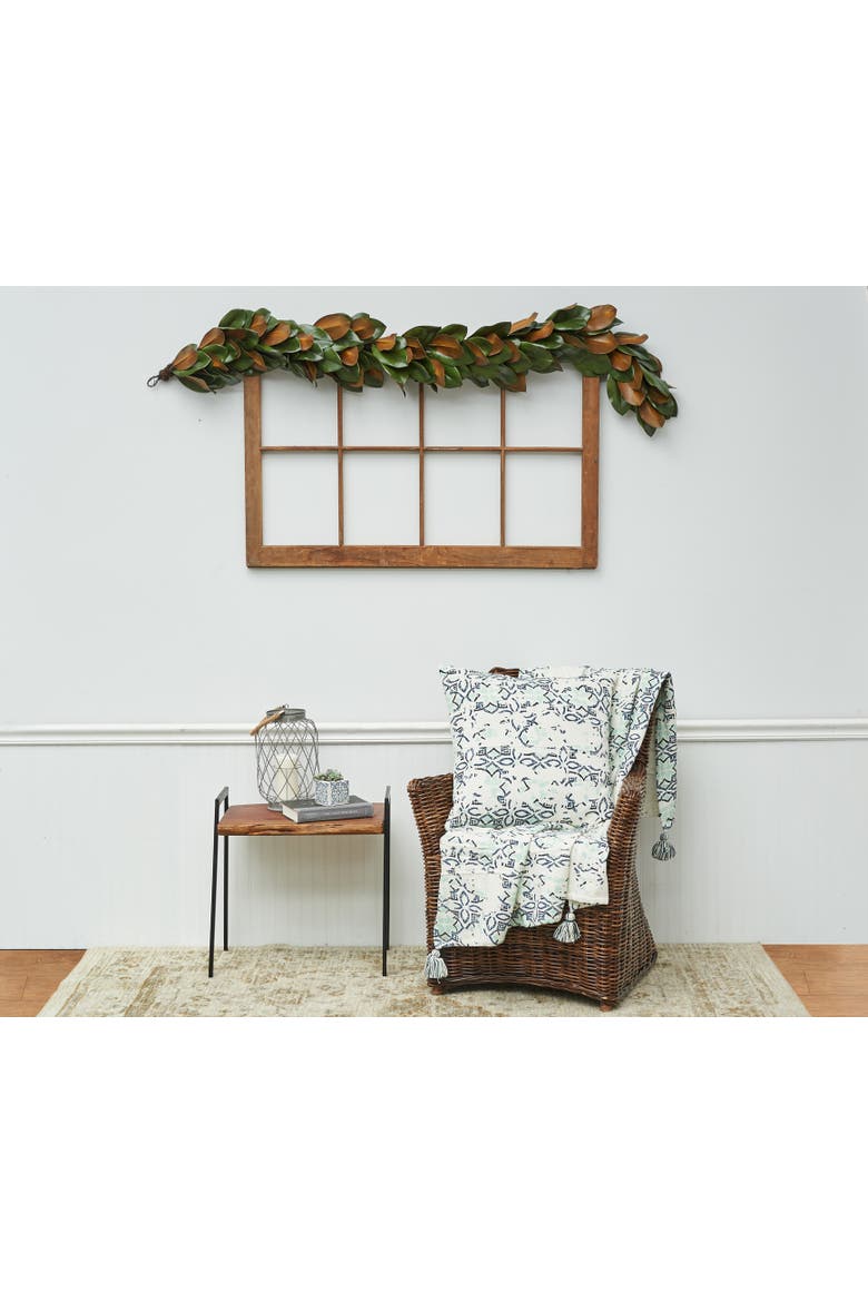 Esha Blue & White Damask Pattern Super Soft Cozy Accent Accent Throw Blanket, Alternate, color, Off-White