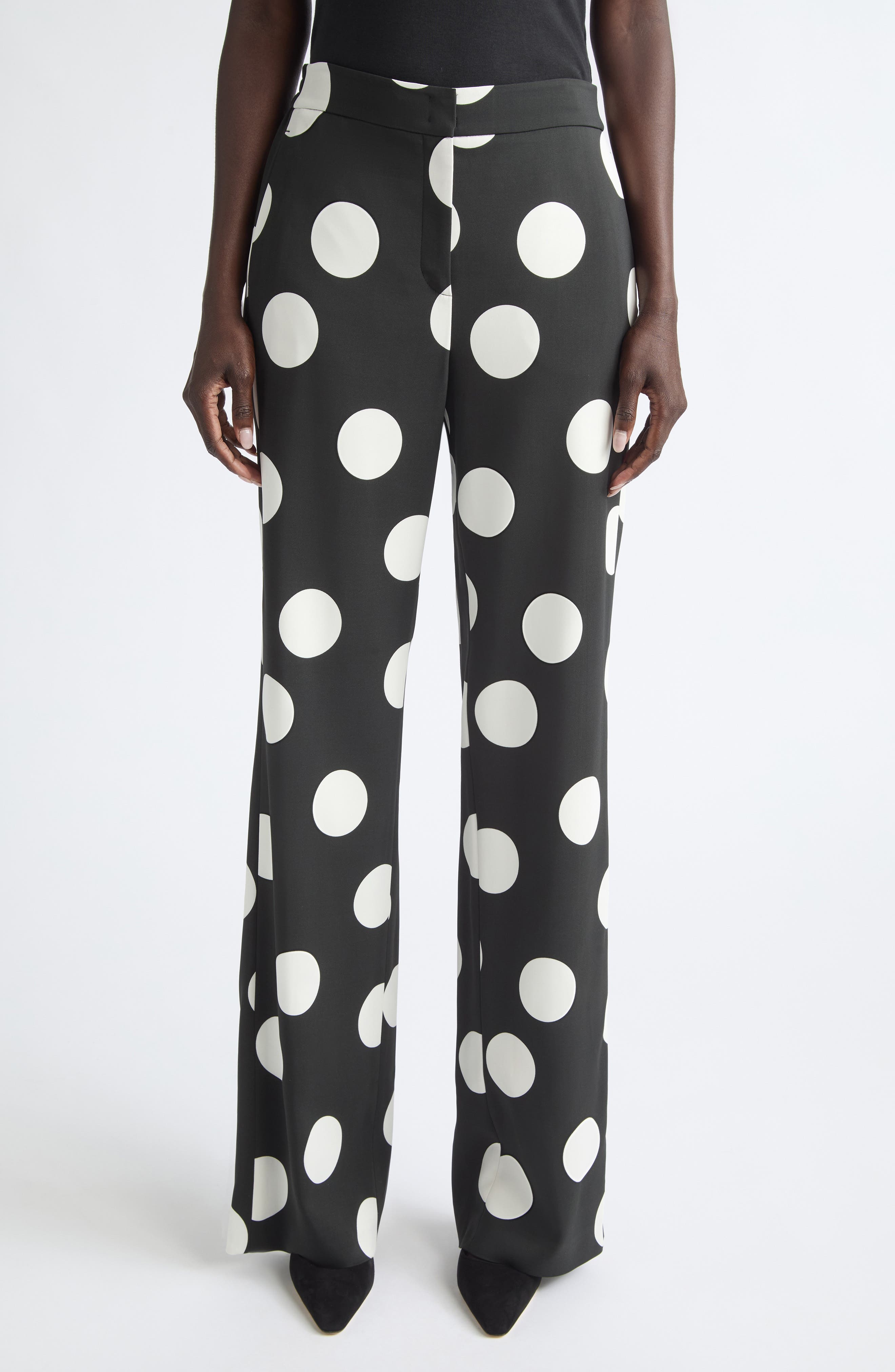 selected BLACK-CREAM