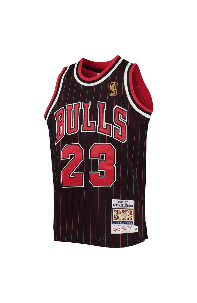 Mitchell & Ness Youth Mitchell & Ness Michael Jordan Black/Red Chicago Bulls 1996-97 Hardwood Classics Authentic Jersey, Alternate, color, Black