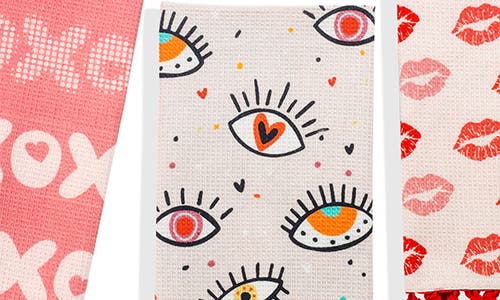 Tiramisu Set Of Three Xoxo Modern Romance Kitchen Towels In Pink