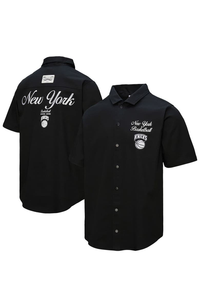 Mitchell & Ness Men's Mitchell & Ness Black New York Knicks Hardwood Classics Camp Shirt, Alternate, color, Black