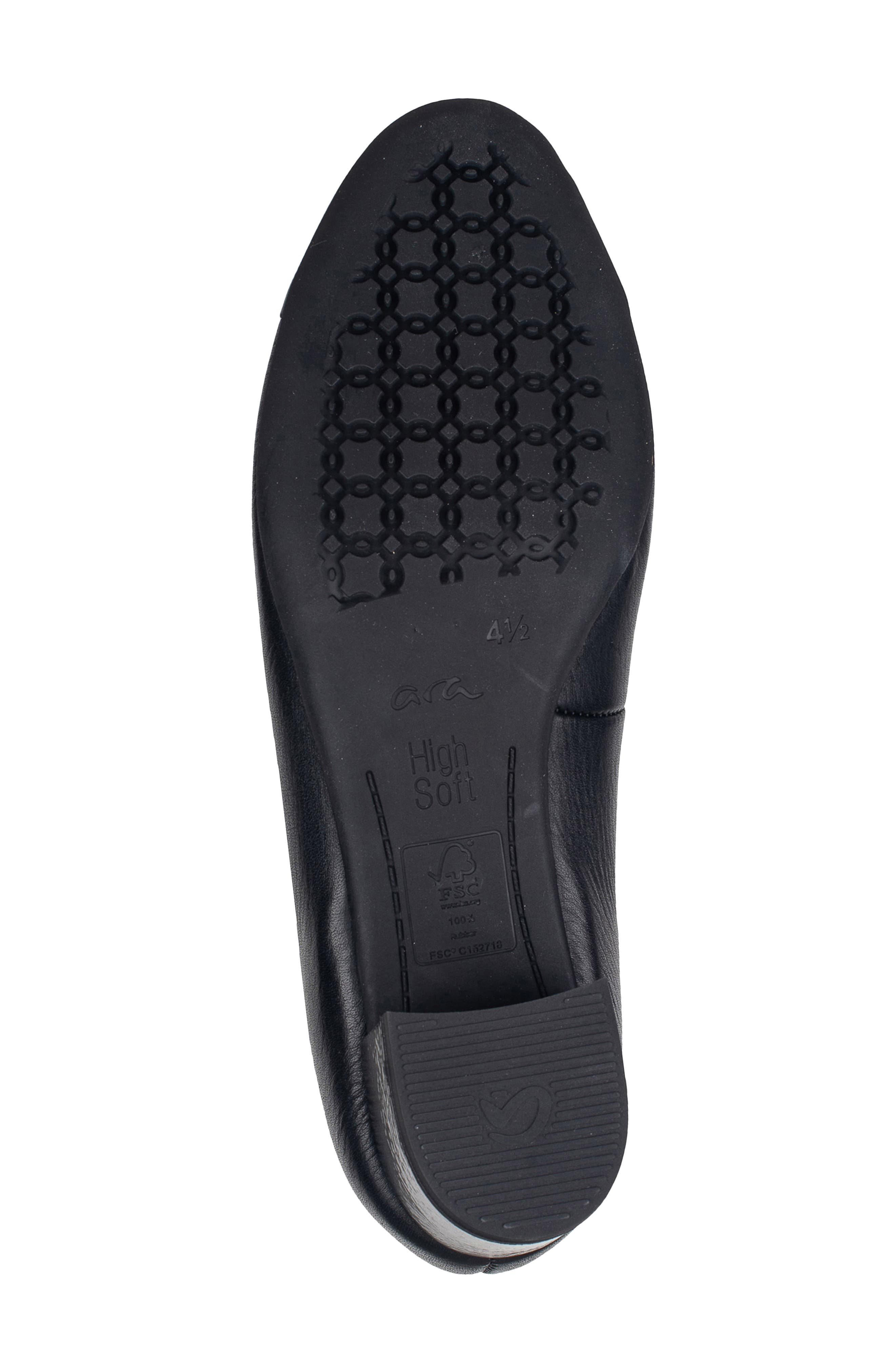 ara Nanette Block Heel Pump, Alternate, color, Black Calf / Black Patent Toe