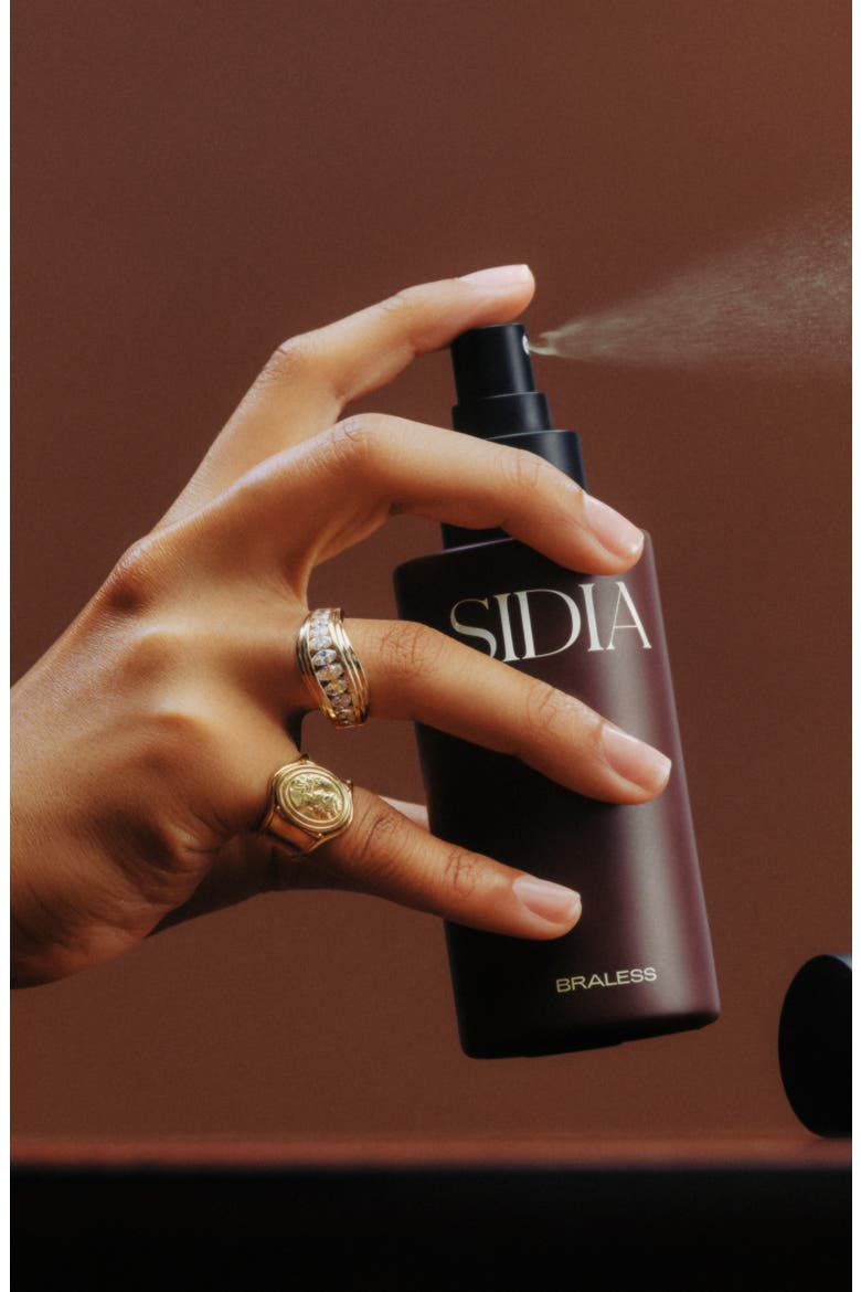 Braless: The Body Mist, Alternate, color, NONE