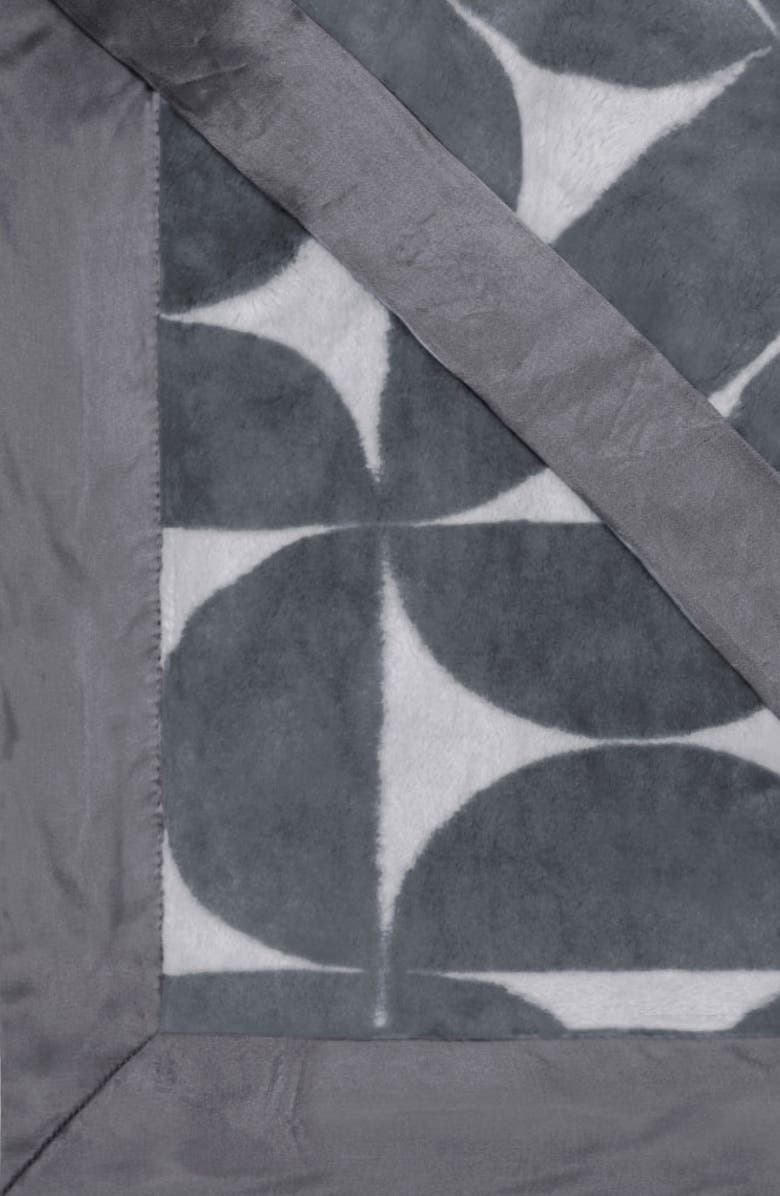 Little Giraffe Half Moon Print Throw Blanket, Alternate, color, Charcoal