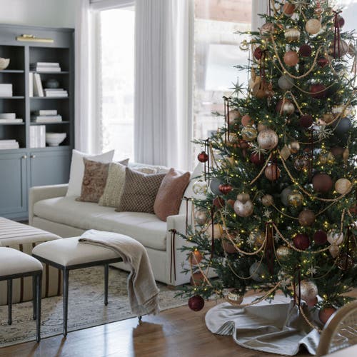 Cg Hunter 6" Gold Glitter Starburst Ornament In Gold